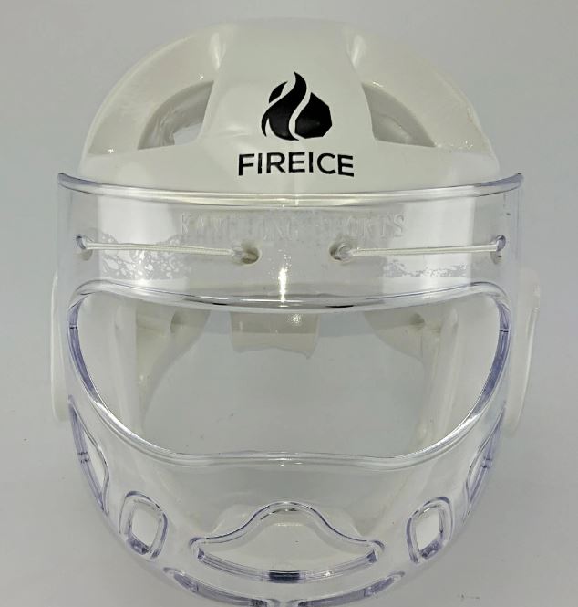 Шлем для тхэквондо белый с пластиковым забралом XL